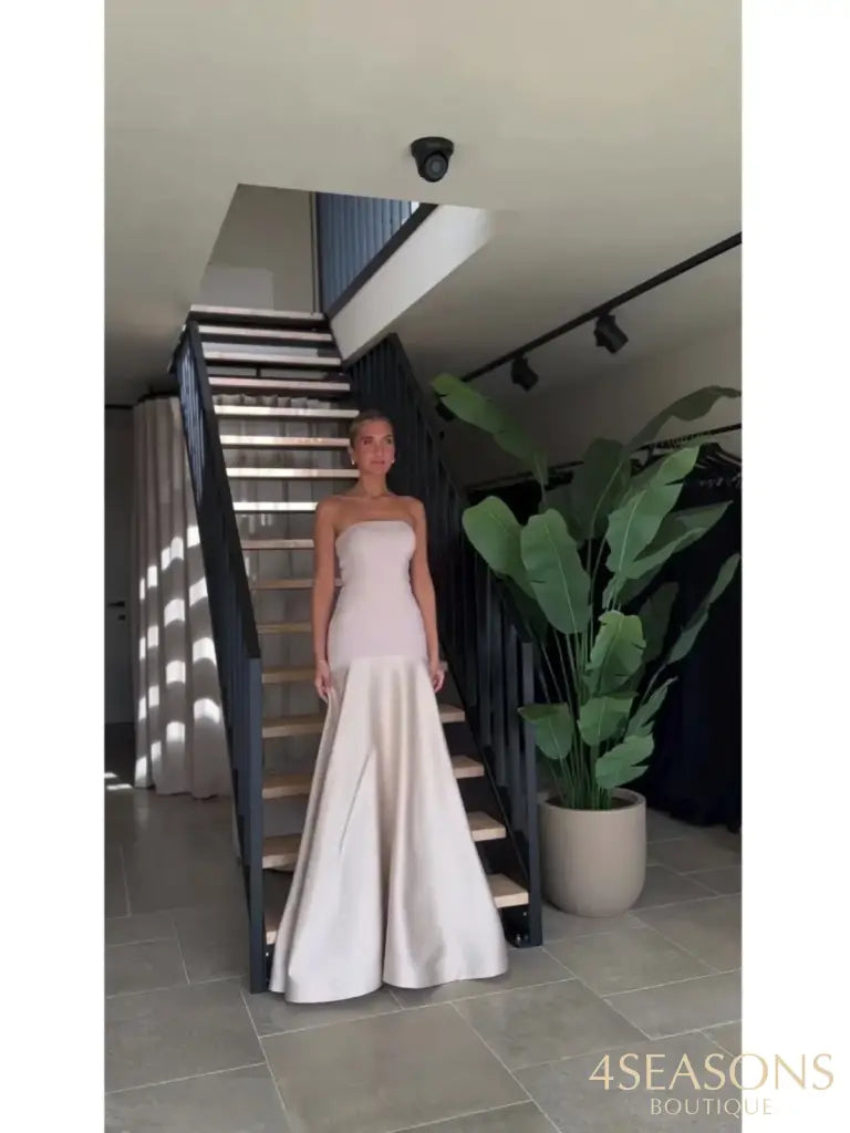 Alane Dress L / Beige